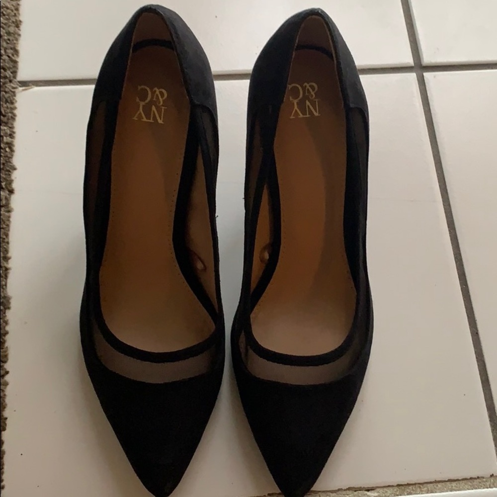 NY&C Black stilettos in size 9